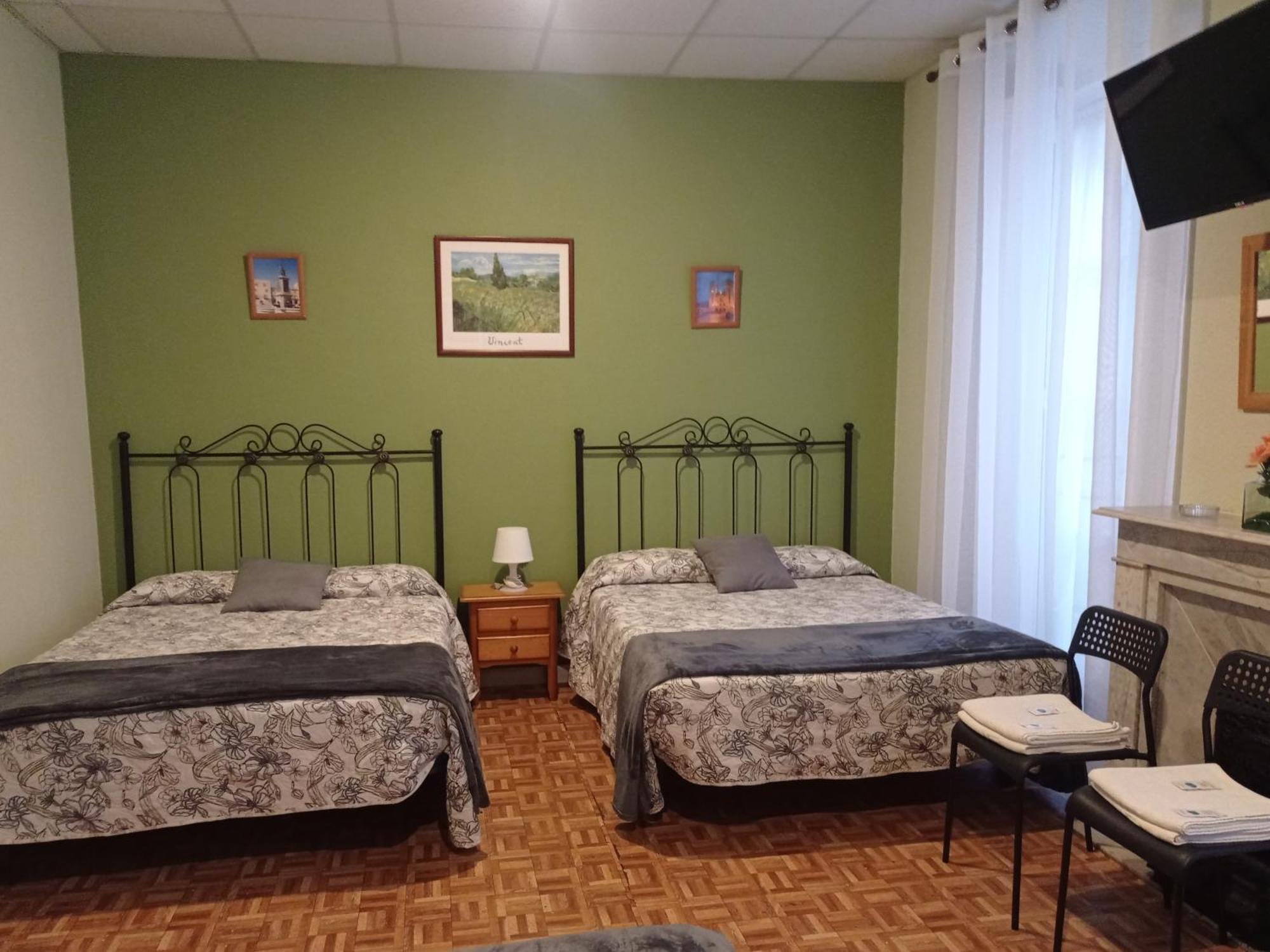 Hospedaje Don Pelayo Gijón Chambre photo