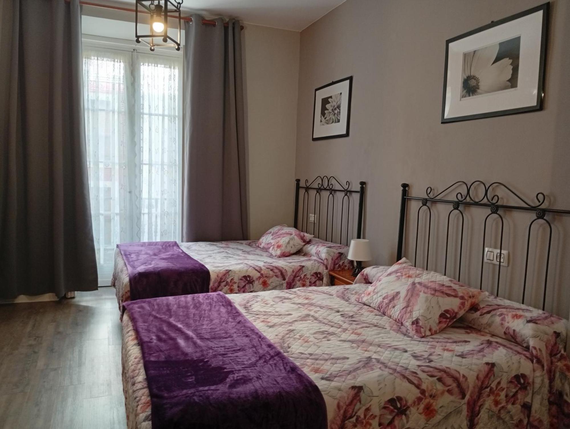 Hospedaje Don Pelayo Gijón Extérieur photo