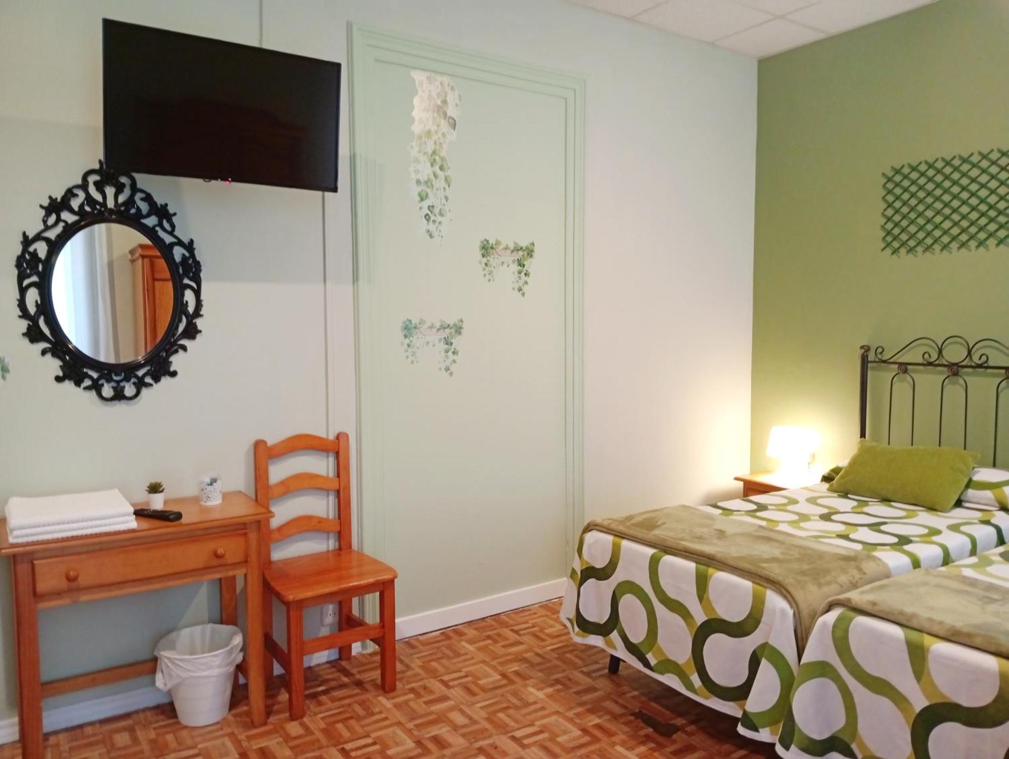 Hospedaje Don Pelayo Gijón Chambre photo