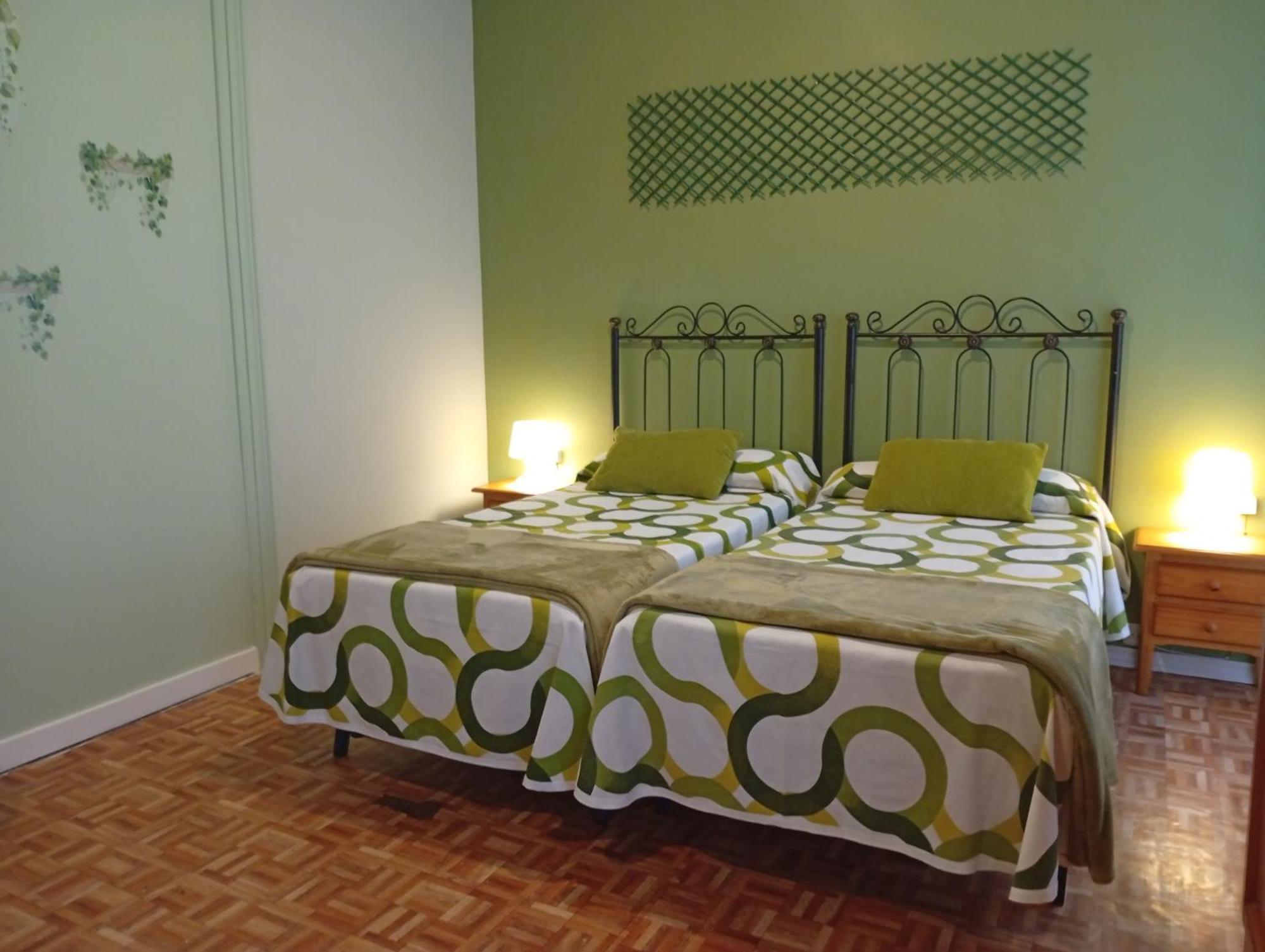 Hospedaje Don Pelayo Gijón Chambre photo