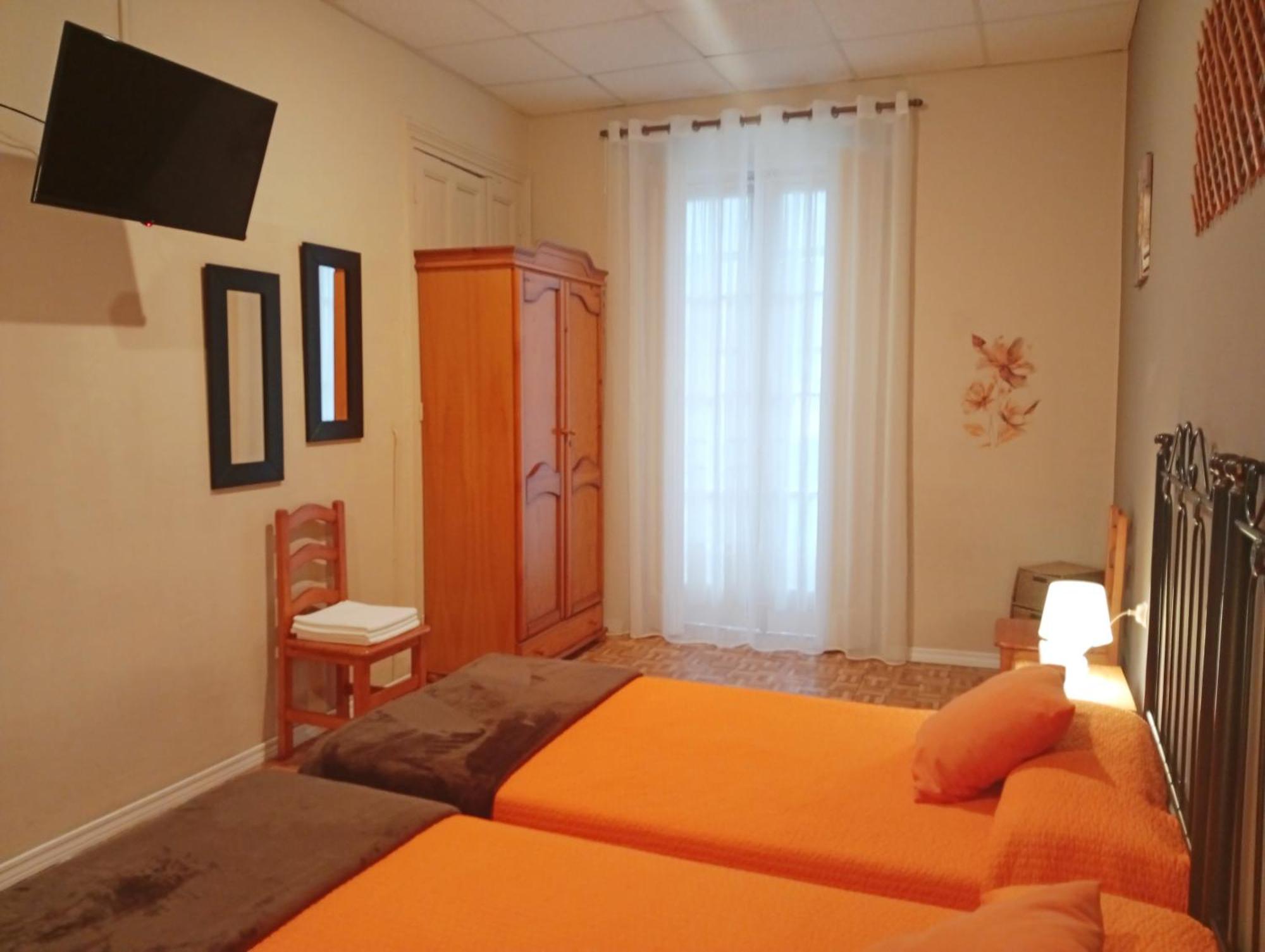 Hospedaje Don Pelayo Gijón Chambre photo